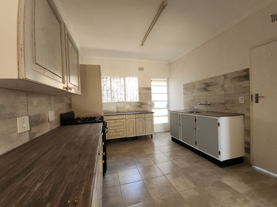 4 Bedroom Property for Sale in De Rust AH North West